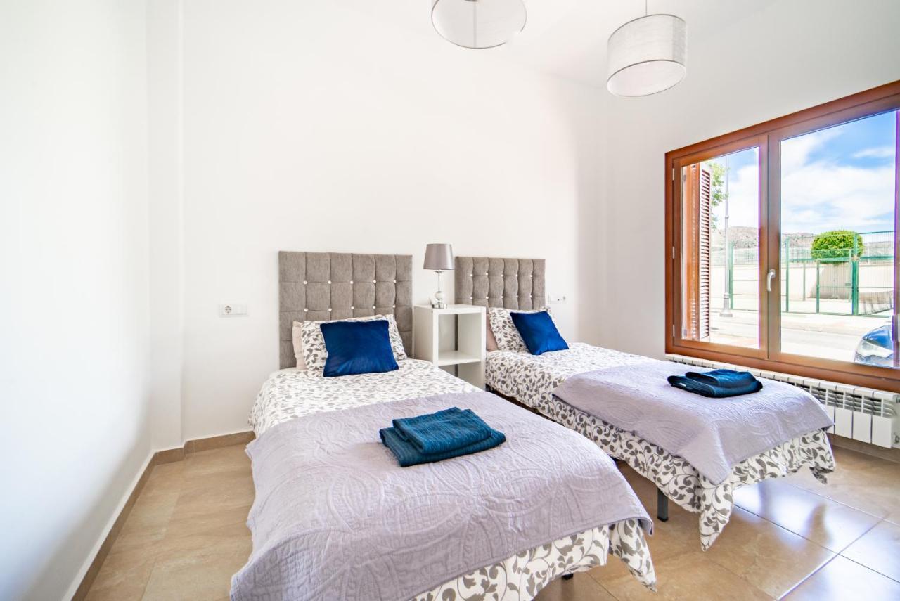 Three Bedroom Luxury Villa El Valle Golf Resort Banos y Mendigo Zewnętrze zdjęcie