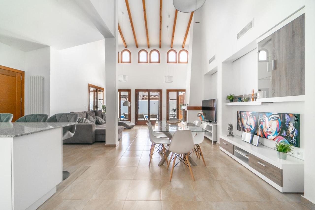 Three Bedroom Luxury Villa El Valle Golf Resort Banos y Mendigo Zewnętrze zdjęcie